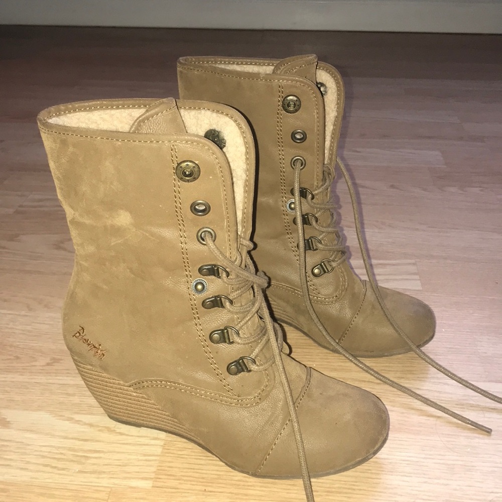 Tan Blowfish Heeled Booties Size 6.5
